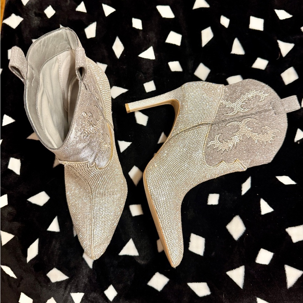 Gianni Bini Silver Women's Ankle Boots